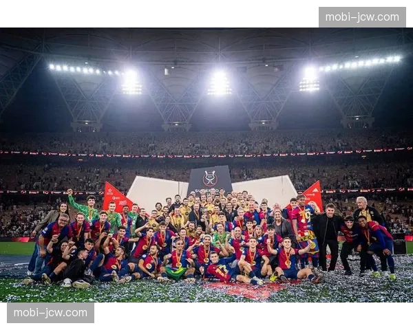 巴萨高位逼抢战术升级 年轻阵容体能分配成关键