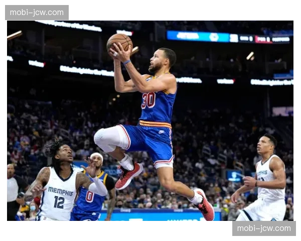 勇士进攻效率过度依赖手感 整体命中率排联盟下游